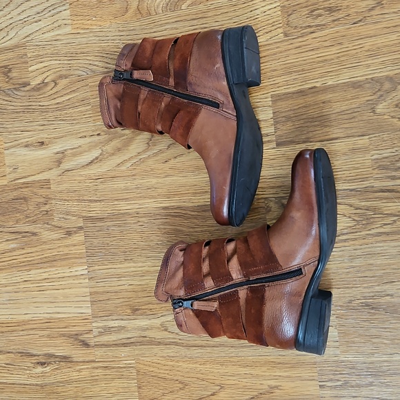 Miz Mooz Shane Bootie - Picture 3 of 9